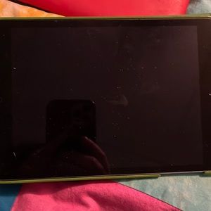 IPad Mini 4. Basically new condition.